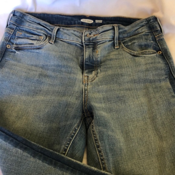Old Navy Denim - Old navy rockstar super skinny ankle size 6